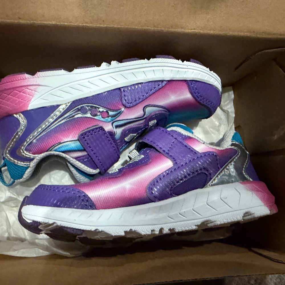 Saucony Kids Purple & Pink Sneakers with Hook-and-Loop Straps